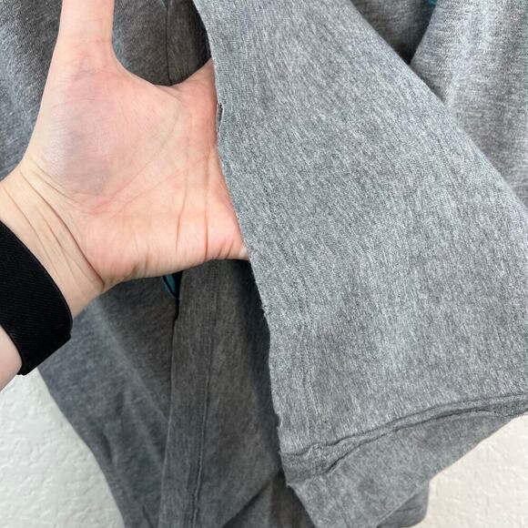 NWT Offline by Aerie Oversized Grey Printed Jersey Boyfriend T-Shirt Size Medium - Picture 7 of 10